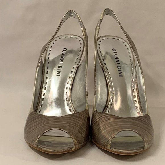 Gianni Bini Shoes - Gianni Bini - Silver Gray  high heels shoes. Open toe  and  sling back. S7.5